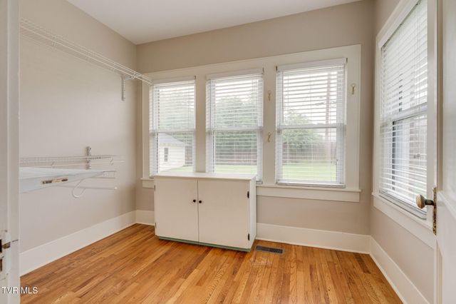 300 Daytona Place, Elizabethton, TN 37643