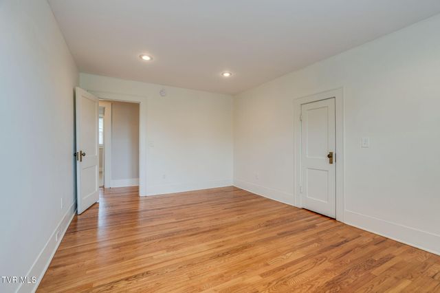 300 Daytona Place, Elizabethton, TN 37643