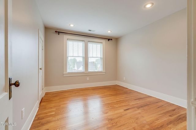 300 Daytona Place, Elizabethton, TN 37643