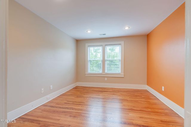 300 Daytona Place, Elizabethton, TN 37643