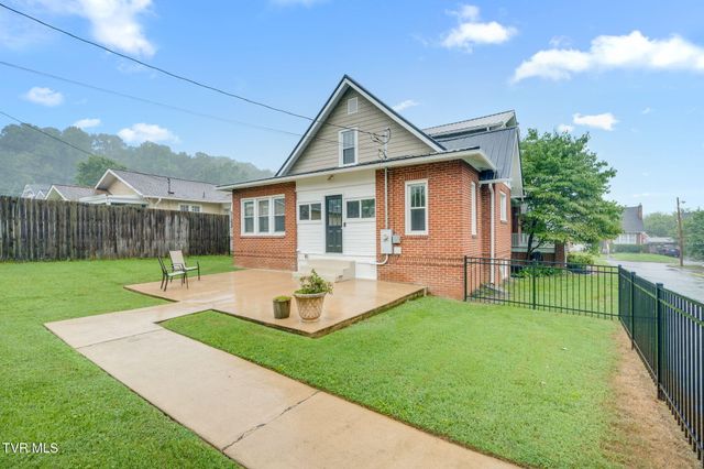 300 Daytona Place, Elizabethton, TN 37643