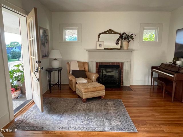 300 Daytona Place, Elizabethton, TN 37643