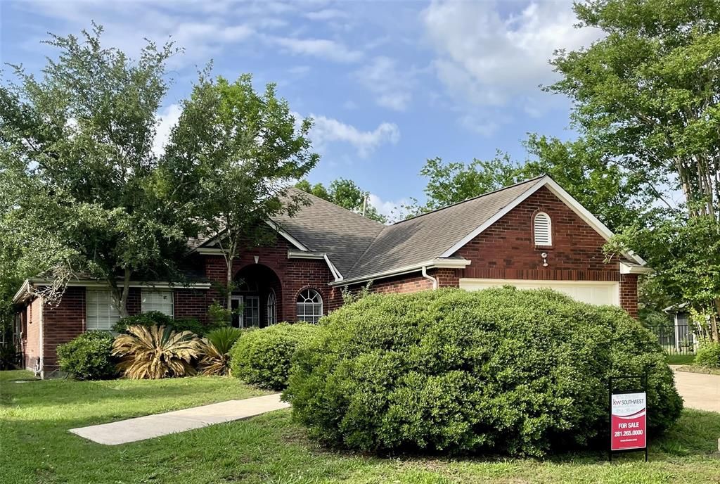 3327 Flower Field Lane, Pearland, TX 77584