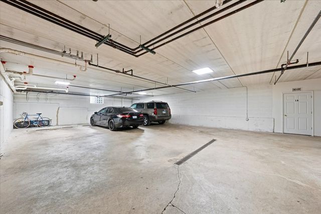 18550 Pine Lake Drive 1a, Tinley Park, IL 60477