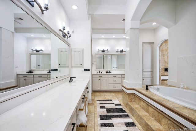 7 Remington Run, San Antonio, TX 78258
