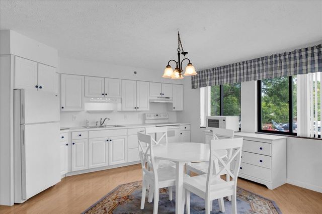 10 Kellogg Rd Ste 230, Essex Junction, VT 05452