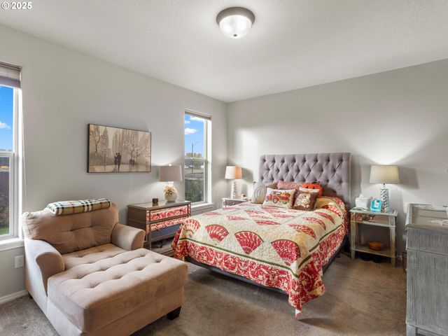 724 Sw 4TH Ave, Battle Ground, WA 98604