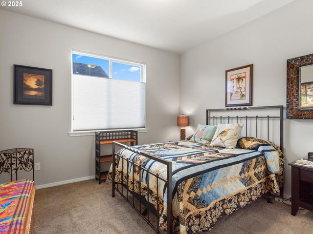 724 Sw 4TH Ave, Battle Ground, WA 98604