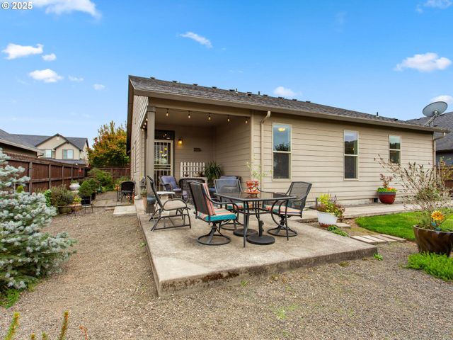 724 Sw 4TH Ave, Battle Ground, WA 98604