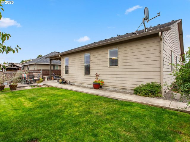 724 Sw 4TH Ave, Battle Ground, WA 98604