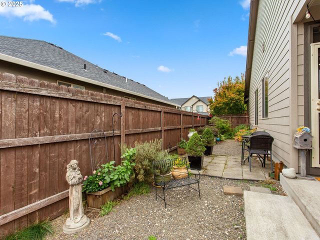 724 Sw 4TH Ave, Battle Ground, WA 98604