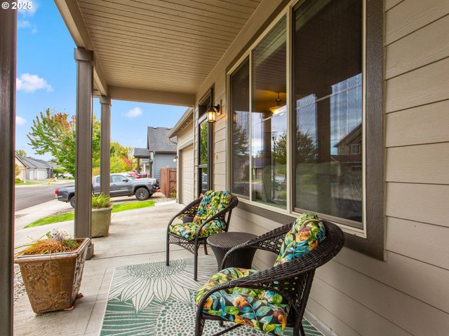 724 Sw 4TH Ave, Battle Ground, WA 98604