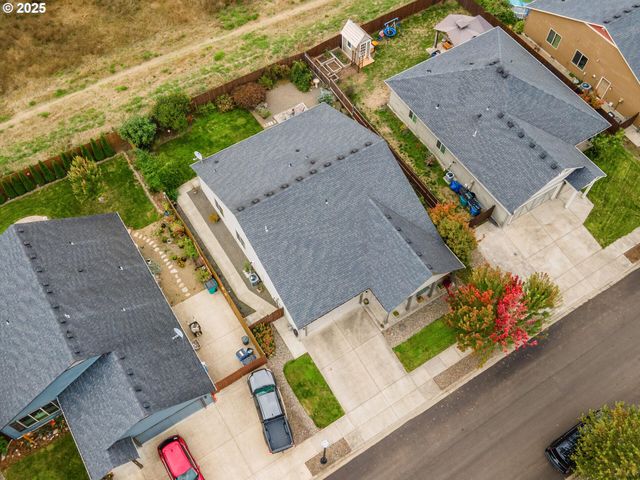 724 Sw 4TH Ave, Battle Ground, WA 98604