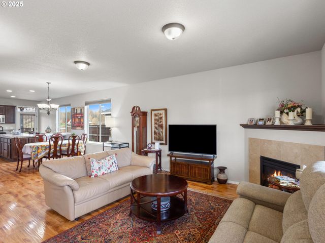 724 Sw 4TH Ave, Battle Ground, WA 98604