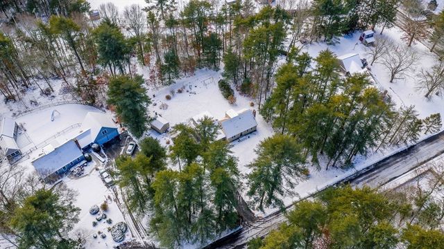 4 Kelly Dr, Freetown, MA 02717