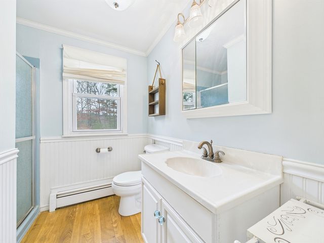 4 Kelly Dr, Freetown, MA 02717