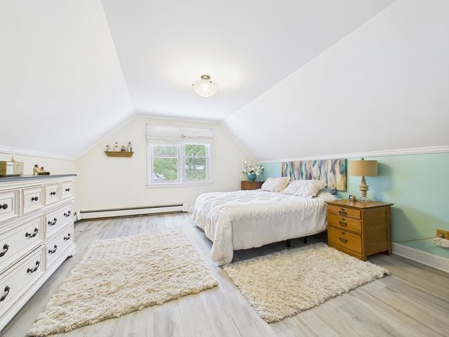 4 Kelly Dr, Freetown, MA 02717