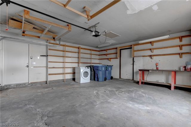 3905 Landsdown Place, Las Vegas, NV 89121