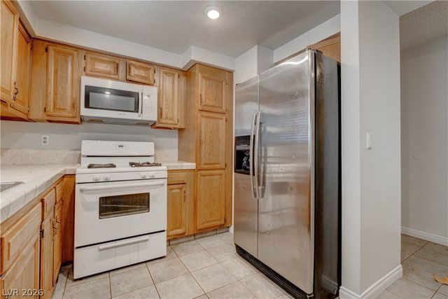 3905 Landsdown Place, Las Vegas, NV 89121