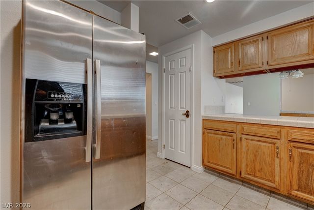 3905 Landsdown Place, Las Vegas, NV 89121