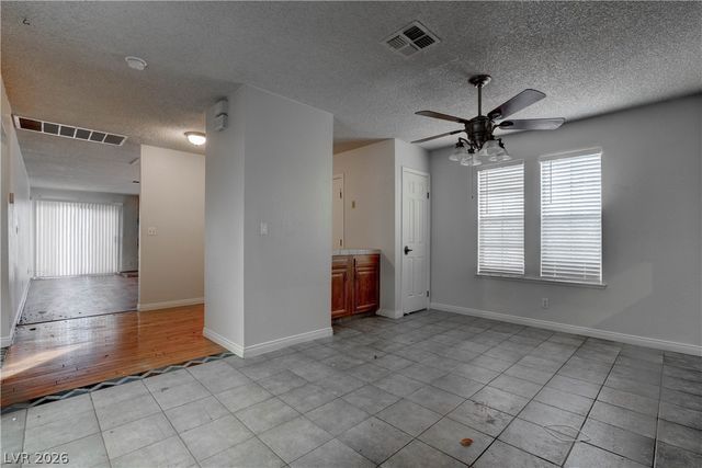 3905 Landsdown Place, Las Vegas, NV 89121