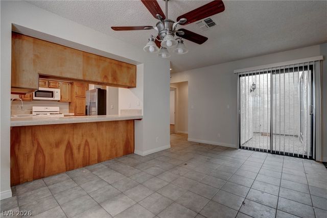 3905 Landsdown Place, Las Vegas, NV 89121