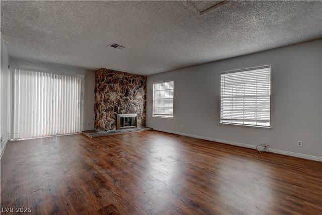 3905 Landsdown Place, Las Vegas, NV 89121