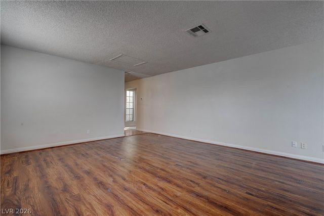 3905 Landsdown Place, Las Vegas, NV 89121