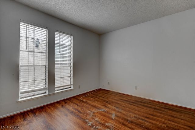 3905 Landsdown Place, Las Vegas, NV 89121