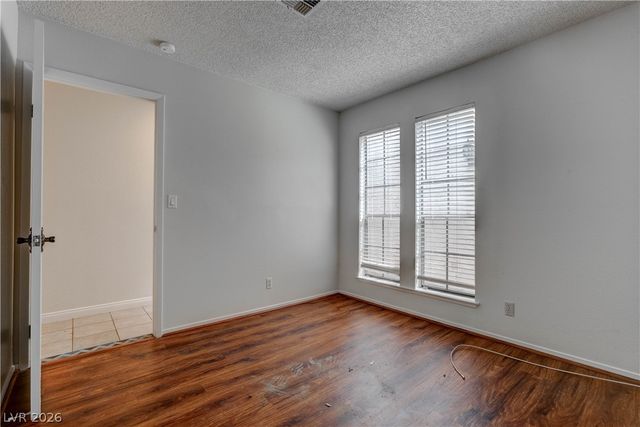 3905 Landsdown Place, Las Vegas, NV 89121