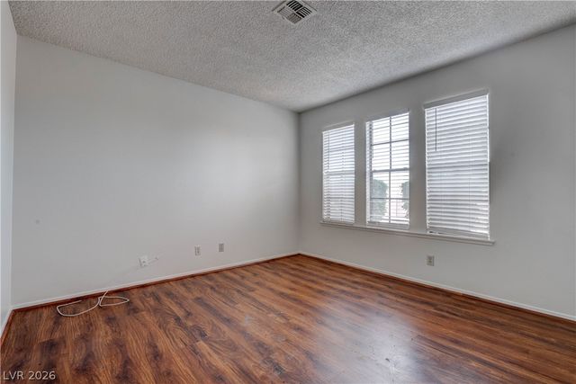 3905 Landsdown Place, Las Vegas, NV 89121