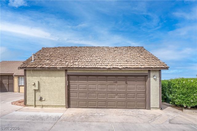 3905 Landsdown Place, Las Vegas, NV 89121