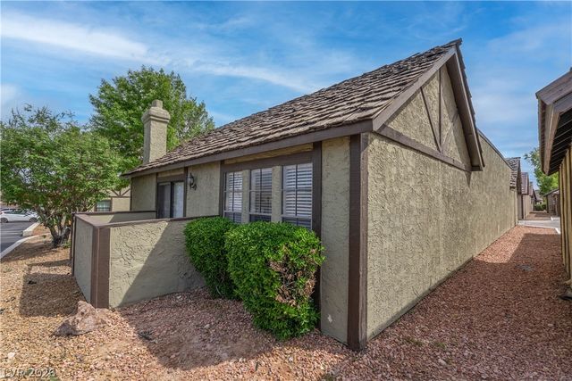 3905 Landsdown Place, Las Vegas, NV 89121