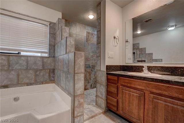 3905 Landsdown Place, Las Vegas, NV 89121