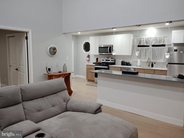 64 FERN RD, Bridgeton, NJ 08302