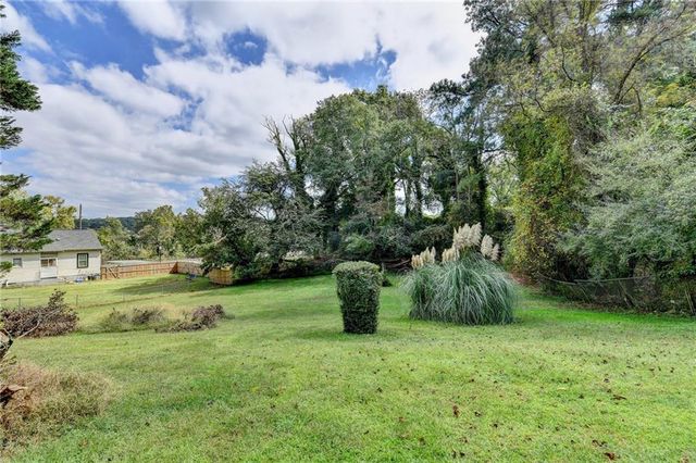 37 Spring Street, Gainesville, GA 30501