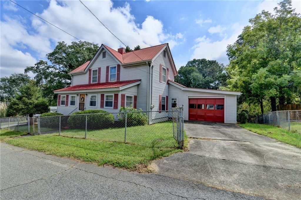 37 Spring Street, Gainesville, GA 30501