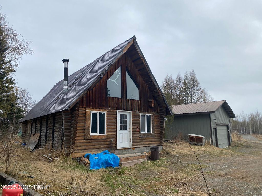 13537 W Maplewood Drive, Big Lake, AK 99652