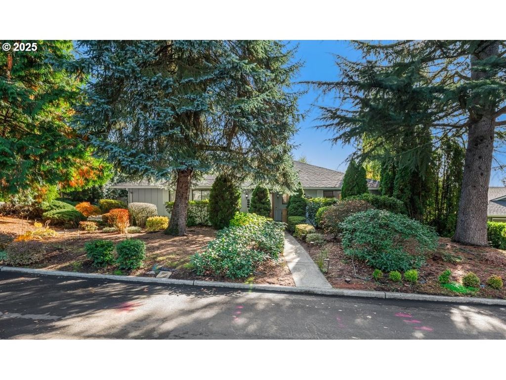 6500 Sw PRESLYNN Dr, Portland, OR 97225