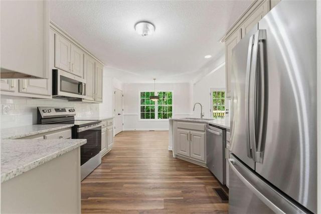 2544 Carnes Road, Jonesboro, GA 30236