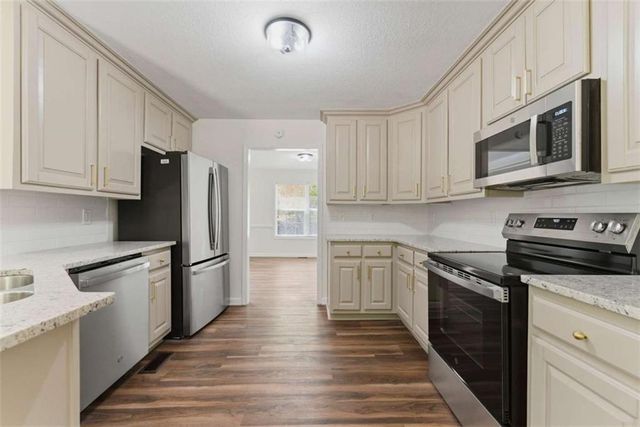 2544 Carnes Road, Jonesboro, GA 30236
