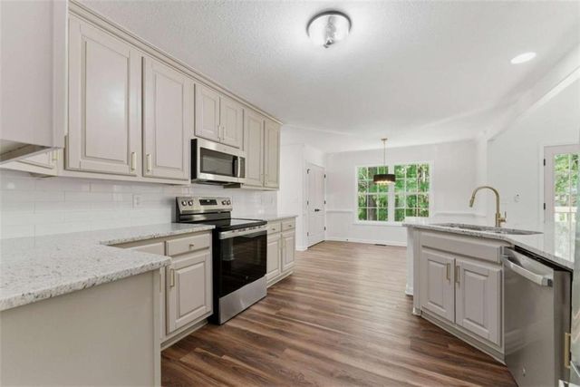 2544 Carnes Road, Jonesboro, GA 30236