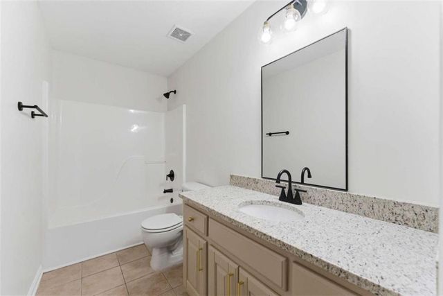 2544 Carnes Road, Jonesboro, GA 30236