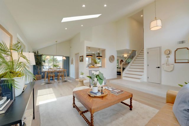 16022 Sun Summit Point, San Diego, CA 92127