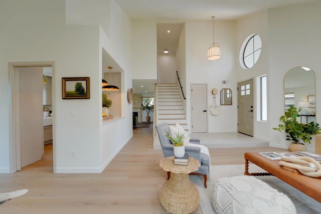 16022 Sun Summit Point, San Diego, CA 92127