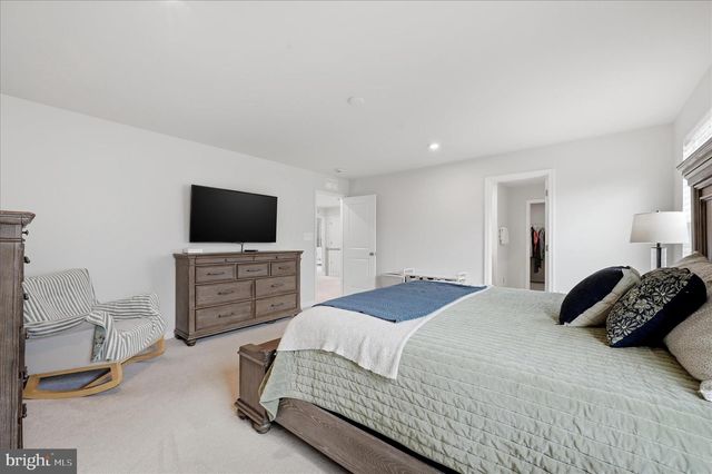 196 NATIONAL ST, Ranson, WV 25438