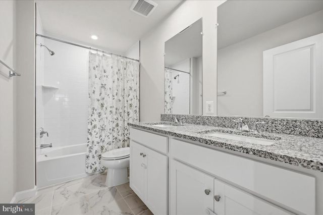 196 NATIONAL ST, Ranson, WV 25438