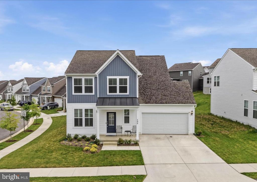 196 NATIONAL ST, Ranson, WV 25438