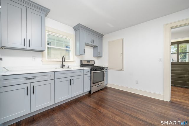 20 Mountain Street, Hartford, CT 06106