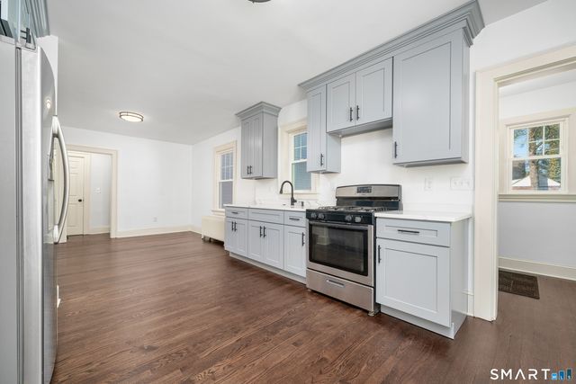 20 Mountain Street, Hartford, CT 06106